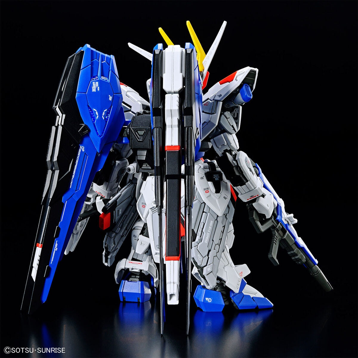 master grade sd freedom gundam